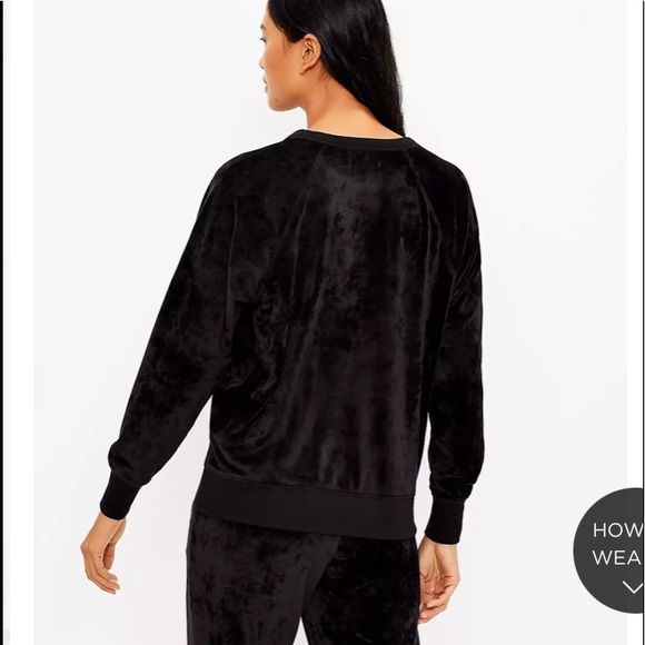 NWT Lou & Grey Crushed Velour Sweatshirt and Jogger SET - Picture 4 of 6